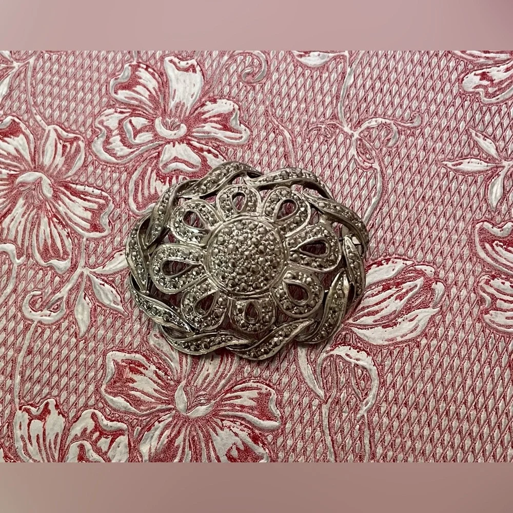 Vintage Silver Floral Brooch - Picture 2 of 4
